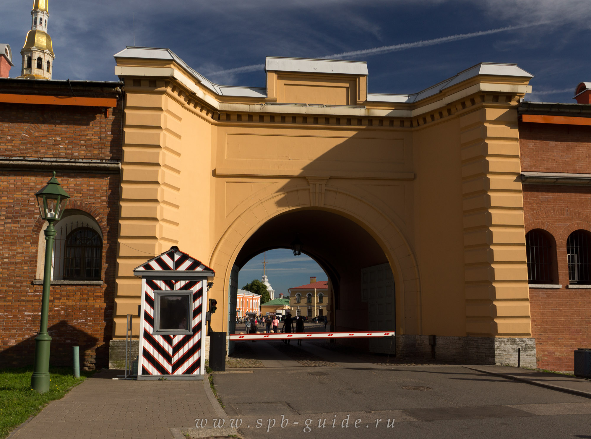 Петербург режим. Нарышкин Бастион Петропавловской крепости. Никольские ворота Петропавловской крепости. Никольская Куртина Петропавловской крепости. Кронверкские ворота Петропавловской крепости.